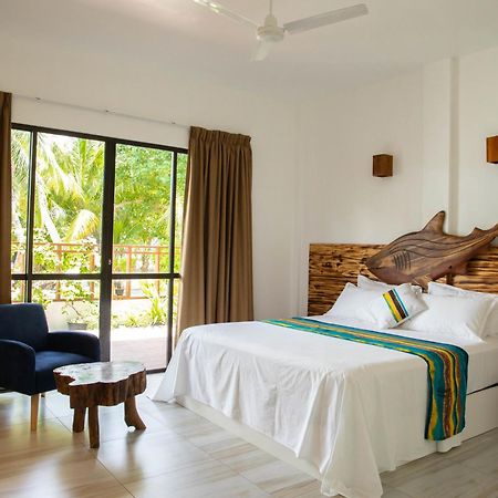 Kudhi Boli Beach House Thulusdhoo ภายนอก รูปภาพ