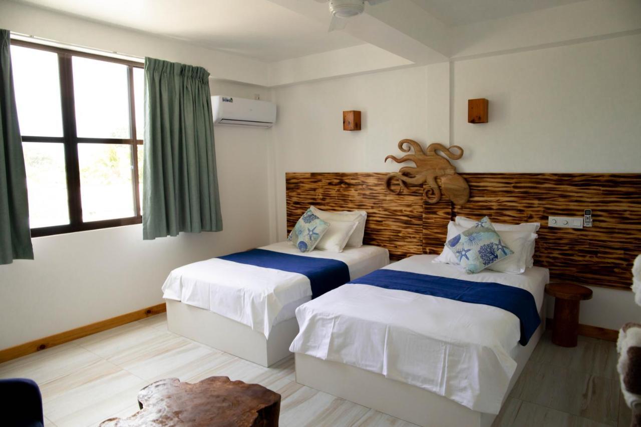 Kudhi Boli Beach House Thulusdhoo ภายนอก รูปภาพ