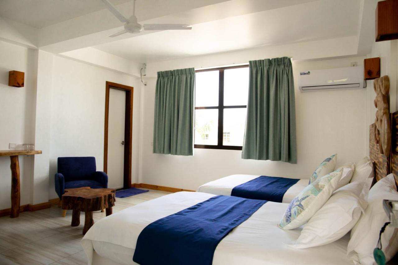 Kudhi Boli Beach House Thulusdhoo ภายนอก รูปภาพ