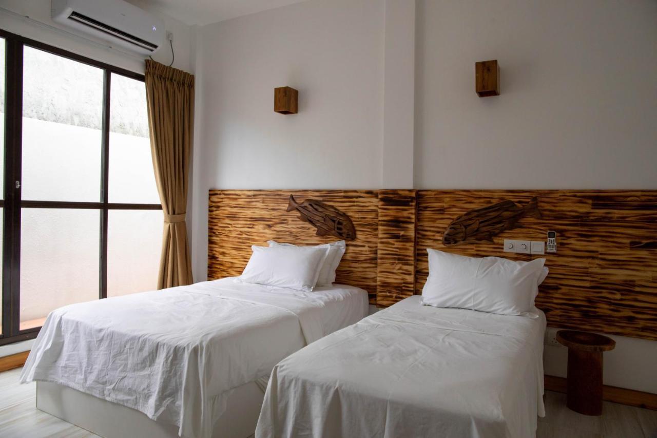 Kudhi Boli Beach House Thulusdhoo ภายนอก รูปภาพ