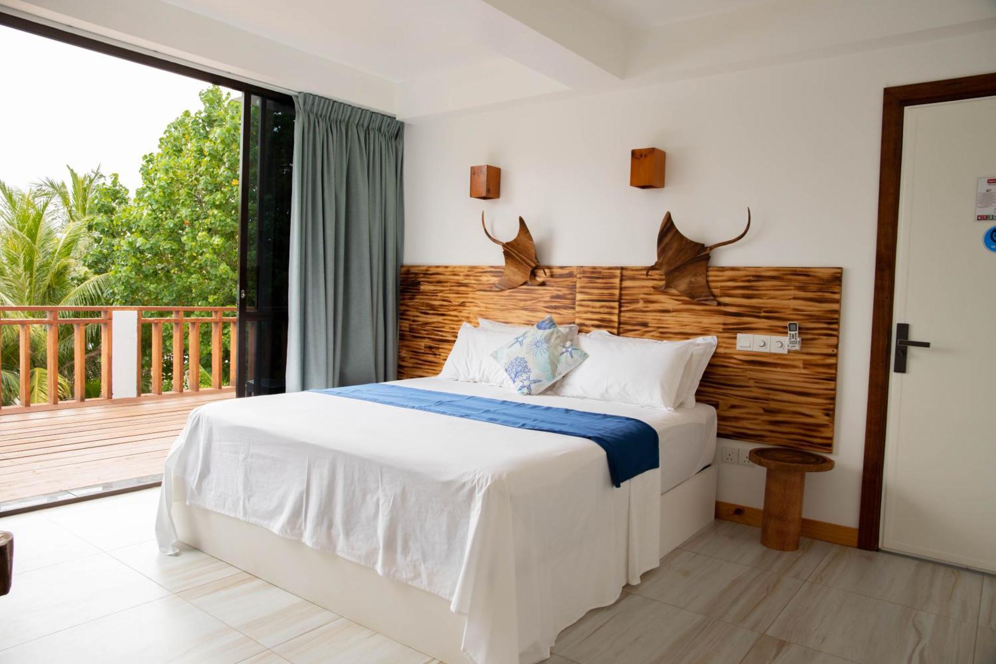 Kudhi Boli Beach House Thulusdhoo ภายนอก รูปภาพ