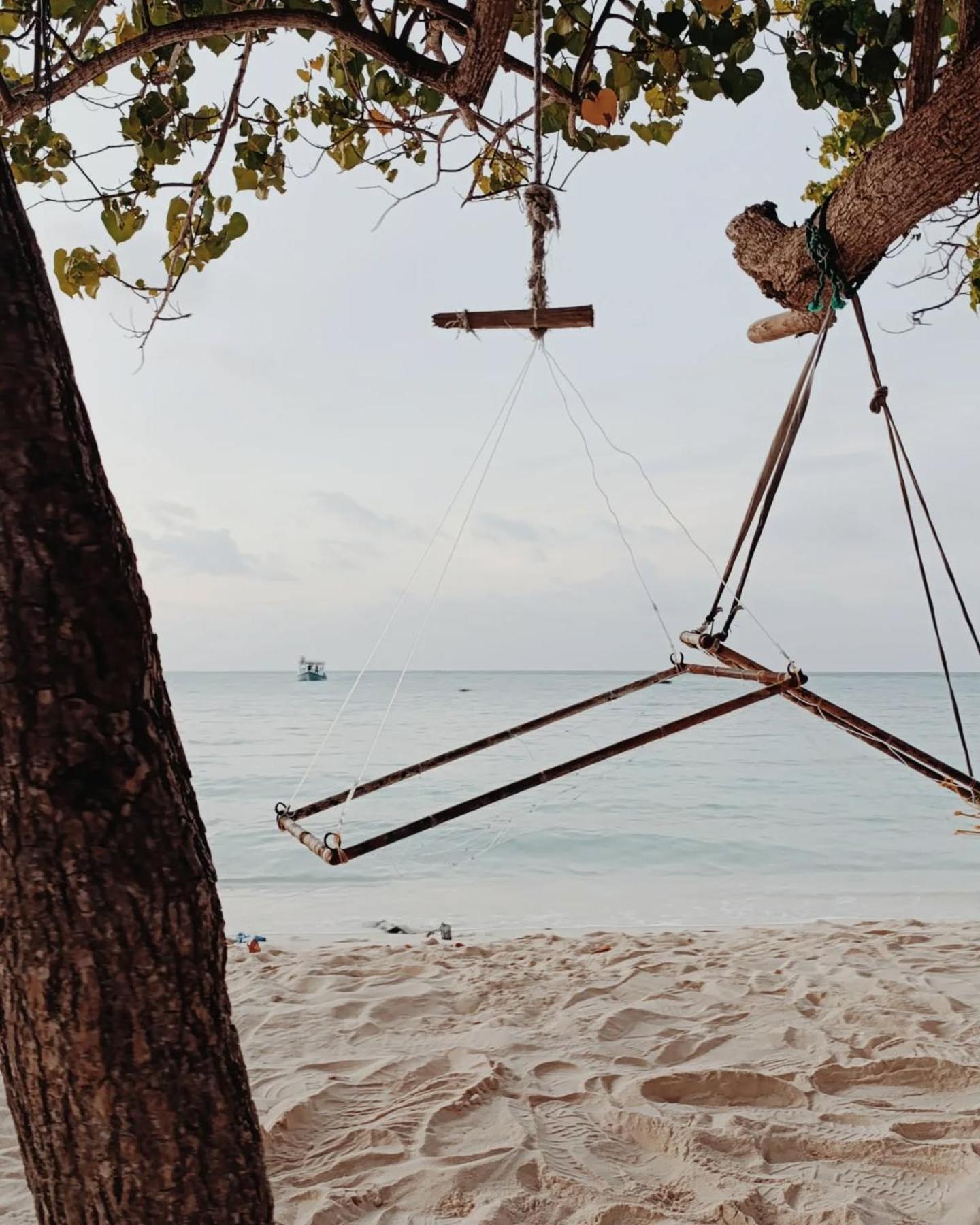 Kudhi Boli Beach House Thulusdhoo ภายนอก รูปภาพ