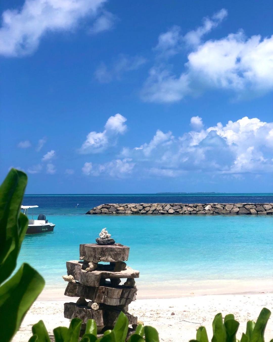 Kudhi Boli Beach House Thulusdhoo ภายนอก รูปภาพ